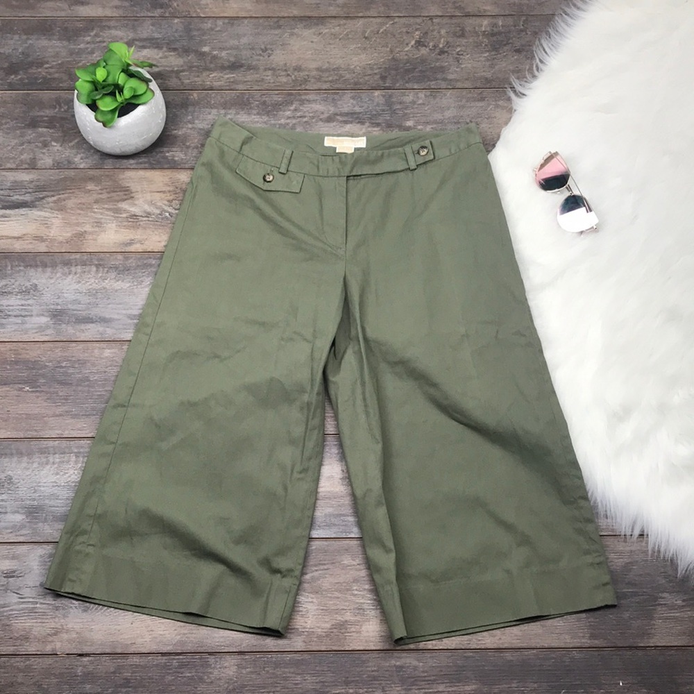 SALE! Michael Kors Gaucho Pants Sz 8